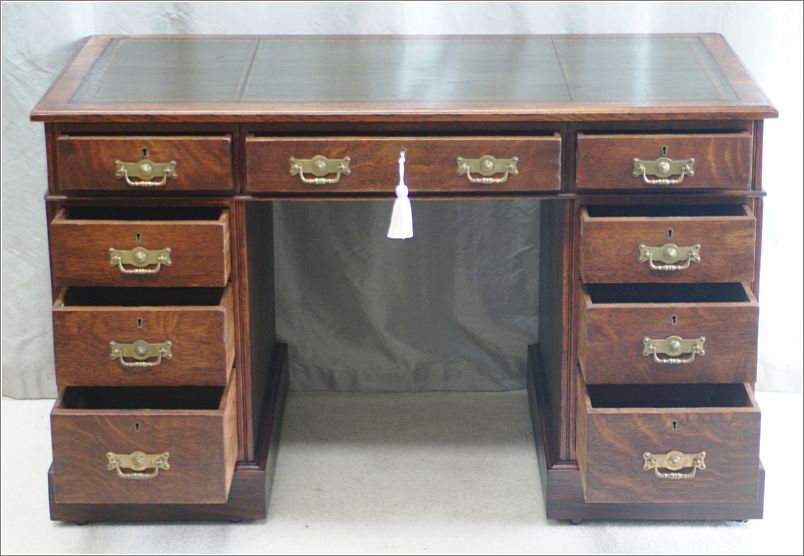 2044 Antique Small Oak Pedestal Desk (5)